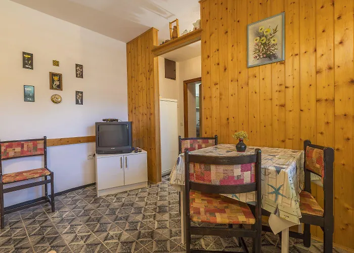 Preiswertes Nur 500 Meter Zum Mit Privater Terrasse, Grill - Hundefreundlich Apartmán *