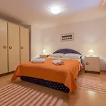 Preiswertes Nur 500 Meter Zum Mit Privater Terrasse, Grill - Hundefreundlich * Jadranovo