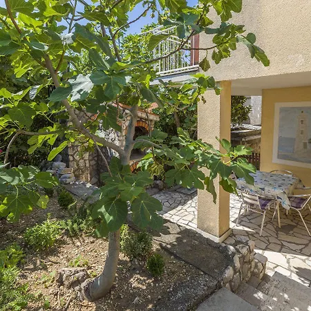 Appartamento Preiswertes Nur 500 Meter Zum Mit Privater Terrasse, Grill - Hundefreundlich Jadranovo