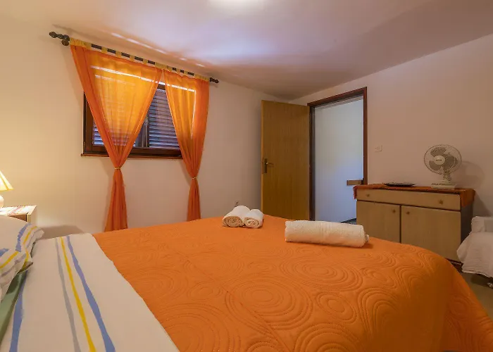 Appartamento Preiswertes Nur 500 Meter Zum Mit Privater Terrasse, Grill - Hundefreundlich